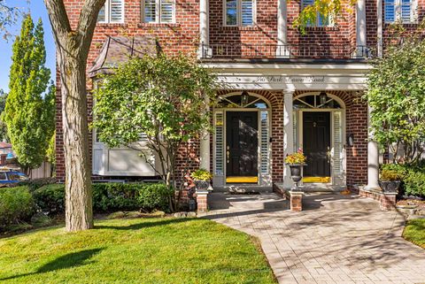 Photo 2 at TH 1 - 346 Park Lawn Road, Queensway, Toronto