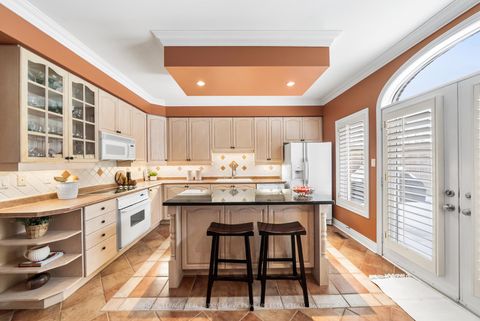 Photo 11 at TH 1 - 346 Park Lawn Road, Queensway, Toronto