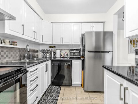 Photo 11 at 8 Cliff Fernway, Don Valley Village, Toronto