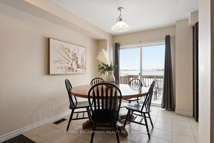 Photo 7 at 31 Mayland Street, Stoney Creek Mountain, Hamilton