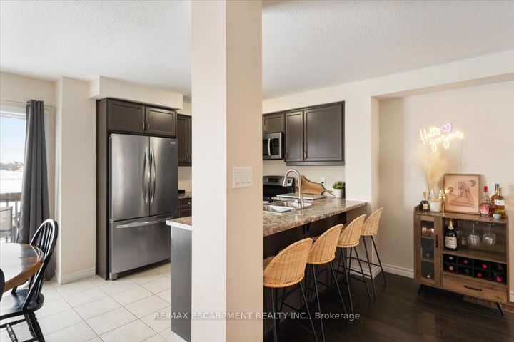 Photo 12 at 31 Mayland Street, Stoney Creek Mountain, Hamilton