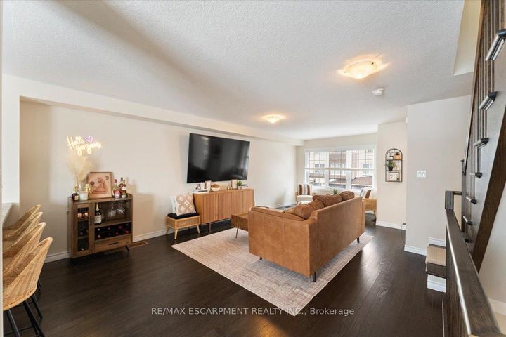 Photo 13 at 31 Mayland Street, Stoney Creek Mountain, Hamilton