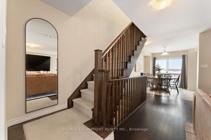 Photo 18 at 31 Mayland Street, Stoney Creek Mountain, Hamilton