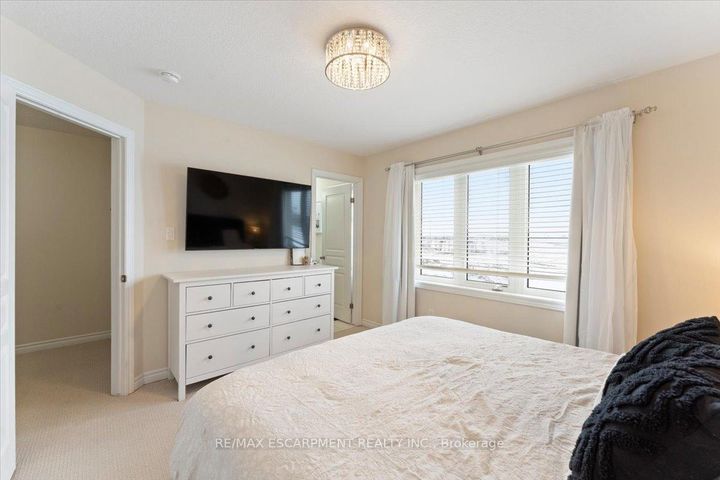 Photo 21 at 31 Mayland Street, Stoney Creek Mountain, Hamilton