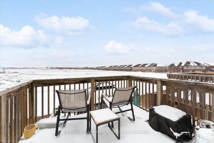 Photo 27 at 31 Mayland Street, Stoney Creek Mountain, Hamilton