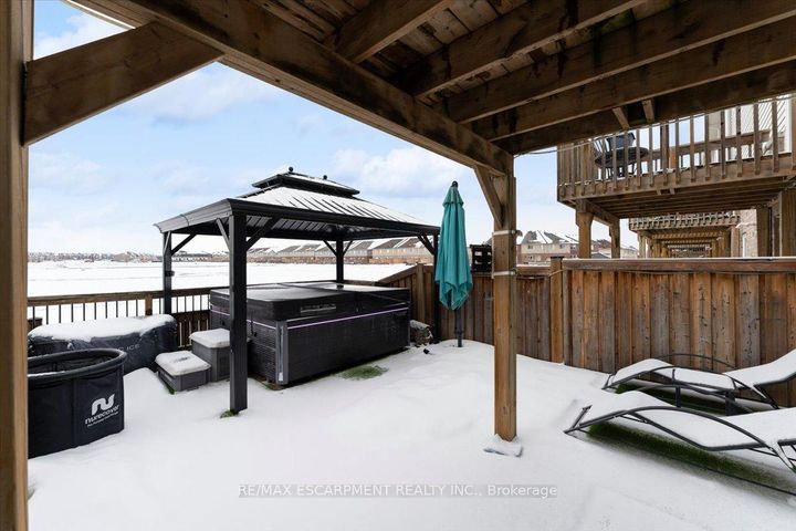 Photo 28 at 31 Mayland Street, Stoney Creek Mountain, Hamilton