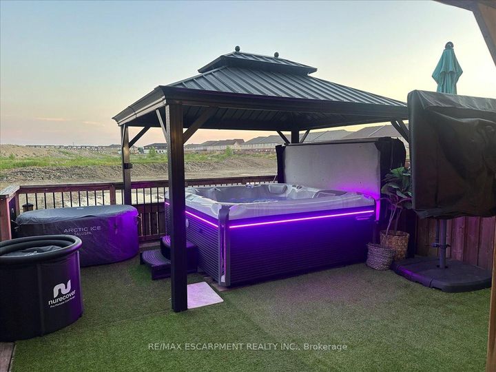 Photo 29 at 31 Mayland Street, Stoney Creek Mountain, Hamilton