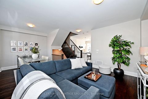 Photo 7 at 9 Ingleside Street, East Woodbridge, Vaughan