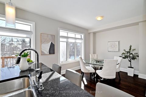 Photo 18 at 9 Ingleside Street, East Woodbridge, Vaughan