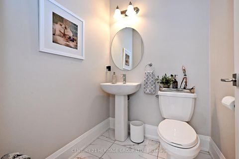 Photo 22 at 9 Ingleside Street, East Woodbridge, Vaughan