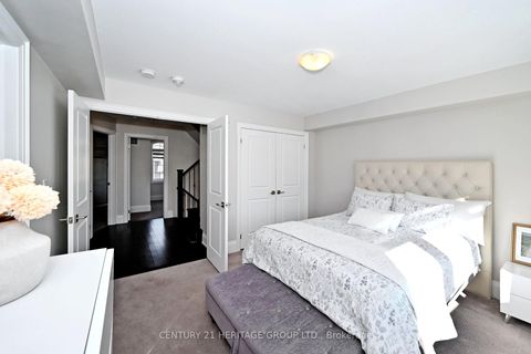 Photo 25 at 9 Ingleside Street, East Woodbridge, Vaughan