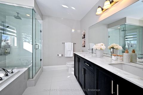 Photo 26 at 9 Ingleside Street, East Woodbridge, Vaughan