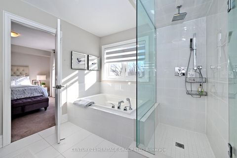 Photo 28 at 9 Ingleside Street, East Woodbridge, Vaughan