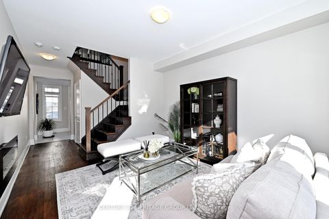 Photo 33 at 9 Ingleside Street, East Woodbridge, Vaughan
