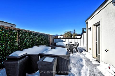 Photo 36 at 9 Ingleside Street, East Woodbridge, Vaughan