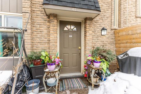 Photo 5 at 48 - 28 Rexdale Boulevard, Kipling, Toronto