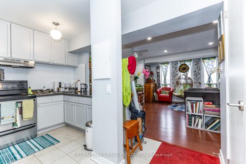 Photo 7 at 48 - 28 Rexdale Boulevard, Kipling, Toronto