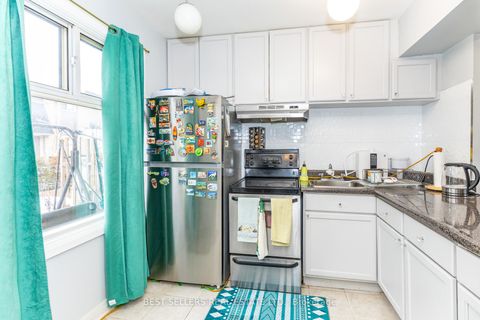 Photo 10 at 48 - 28 Rexdale Boulevard, Kipling, Toronto