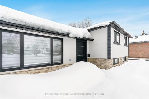 Photo 3 at 66 Peacock Lane, Allandale Heights, Barrie