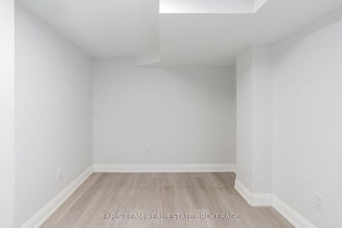 Photo 38 at 66 Peacock Lane, Allandale Heights, Barrie