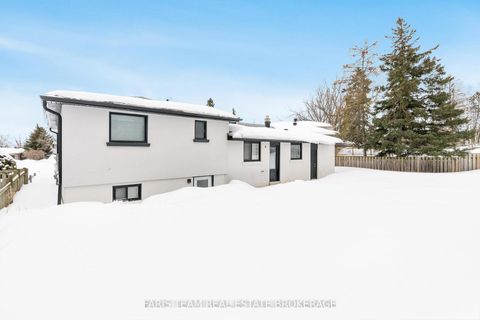 Photo 44 at 66 Peacock Lane, Allandale Heights, Barrie