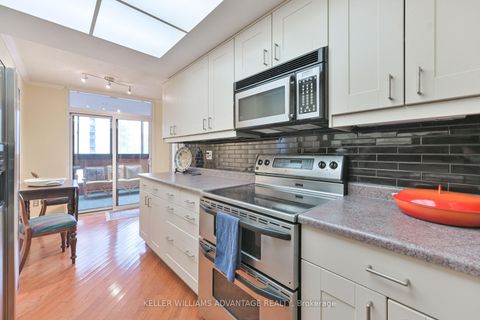 Photo 5 at 803 - 55 Wellesley Street E, Yonge Corridor, Toronto