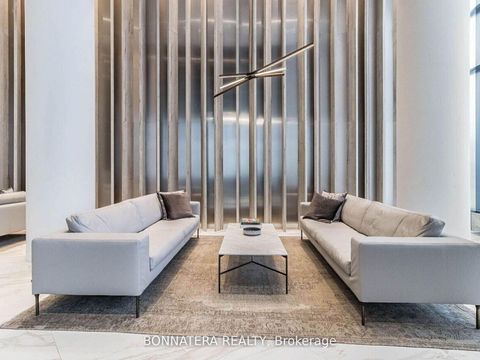 Photo 2 at 606 - 3900 Confederation Parkway, City Centre, Mississauga