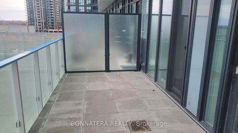 Photo 8 at 606 - 3900 Confederation Parkway, City Centre, Mississauga