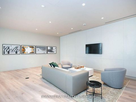 Photo 14 at 606 - 3900 Confederation Parkway, City Centre, Mississauga