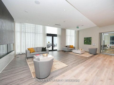 Photo 15 at 606 - 3900 Confederation Parkway, City Centre, Mississauga