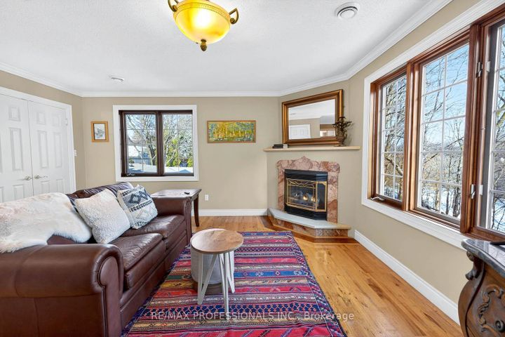 Photo 12 at 1670 Lincolnshire Boulevard, Lakeview, Mississauga