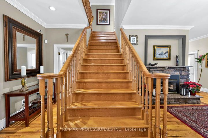 Photo 23 at 1670 Lincolnshire Boulevard, Lakeview, Mississauga