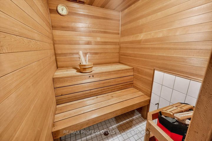 Photo 31 at 1670 Lincolnshire Boulevard, Lakeview, Mississauga