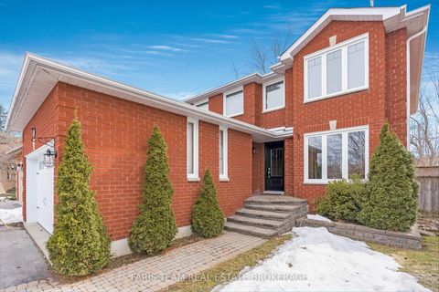 Photo 1 at 31 Etherington Crescent, West Bayfield, Barrie