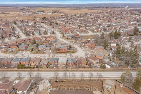 Photo 42 at 31 Etherington Crescent, West Bayfield, Barrie