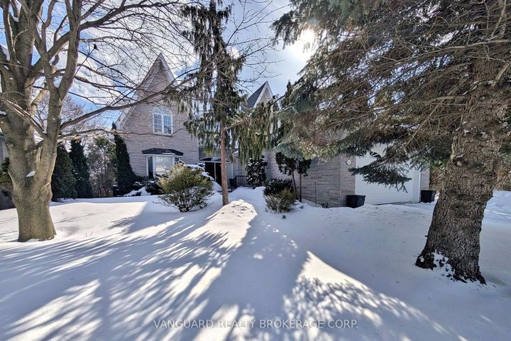 Photo 1 at 41 Cooperage Crescent, Westbrook, Richmond Hill