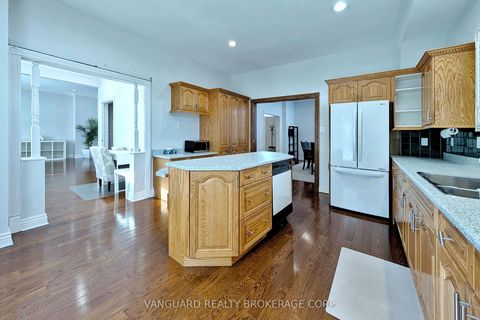 Photo 14 at 41 Cooperage Crescent, Westbrook, Richmond Hill