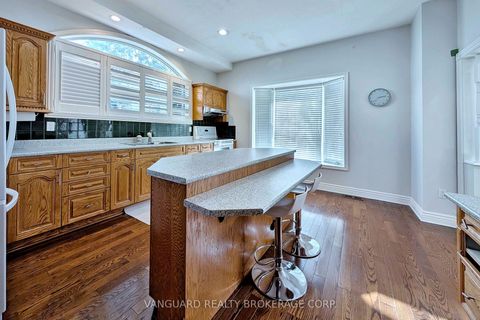 Photo 16 at 41 Cooperage Crescent, Westbrook, Richmond Hill