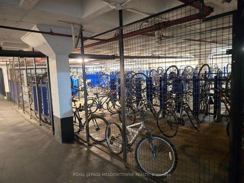 Photo 9 at 103 - 40 Homewood Avenue, South St. James Town, Toronto