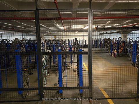 Photo 10 at 103 - 40 Homewood Avenue, South St. James Town, Toronto