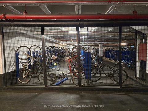 Photo 11 at 103 - 40 Homewood Avenue, South St. James Town, Toronto