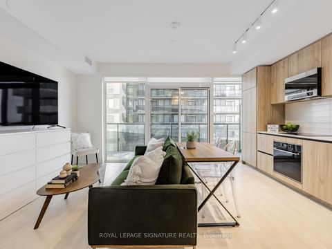 Photo 2 at 2307 - 127 Broadway Avenue, Mount Pleasant West, Toronto