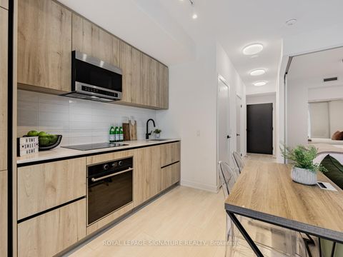 Photo 9 at 2307 - 127 Broadway Avenue, Mount Pleasant West, Toronto