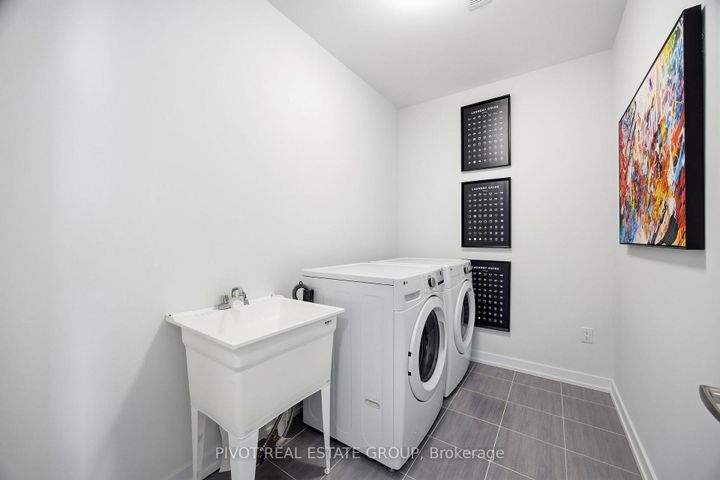 Photo 10 at 53 Danielle Moore Circle, Bendale, Toronto