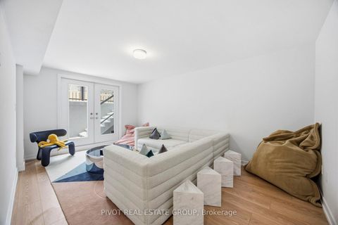 Photo 35 at 53 Danielle Moore Circle, Bendale, Toronto