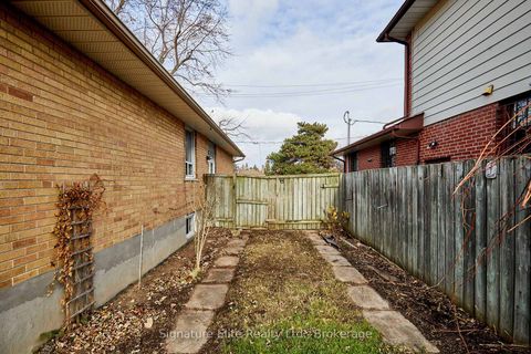 Photo 32 at 49 Savarin Street, Eglinton East, Toronto