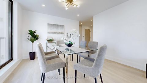 Photo 7 at 404 - 40 Harding Boulevard W, Harding, Richmond Hill