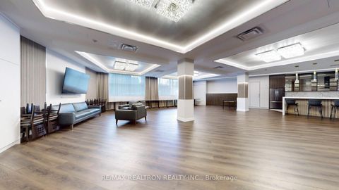 Photo 36 at 404 - 40 Harding Boulevard W, Harding, Richmond Hill