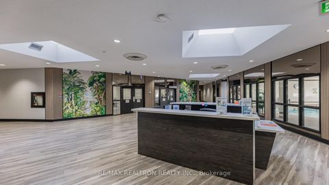 Photo 37 at 404 - 40 Harding Boulevard W, Harding, Richmond Hill