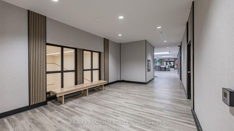 Photo 44 at 404 - 40 Harding Boulevard W, Harding, Richmond Hill